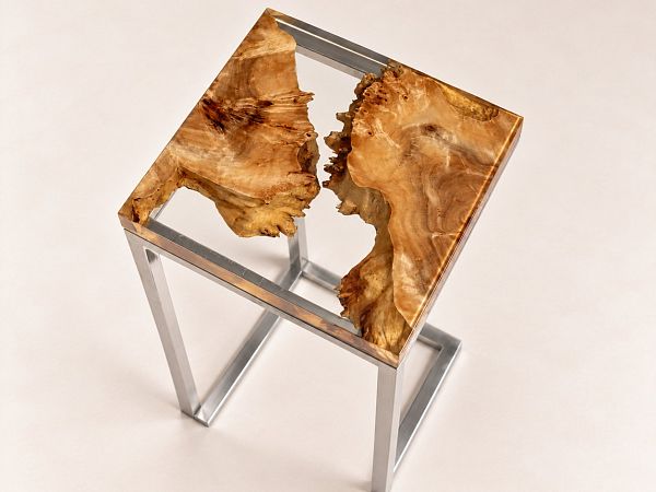 Square with epoxy resin